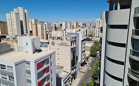 Departamento céntrico.
